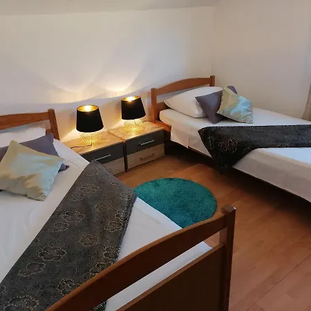 Navis Apartment