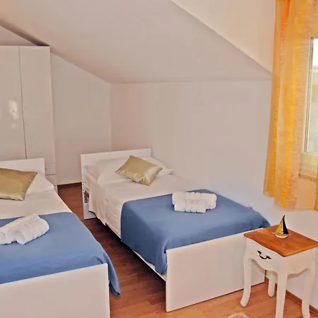 Apartment Navis *
