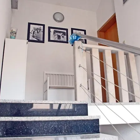 Apartment Navis